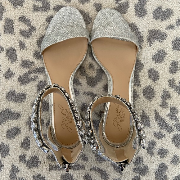 JEWEL BADGLEY MISCHKA BRADLEY EMBELLISHED ANKLE STRAP SANDAL SILVER SIZE 7 NWOB - Picture 4 of 7